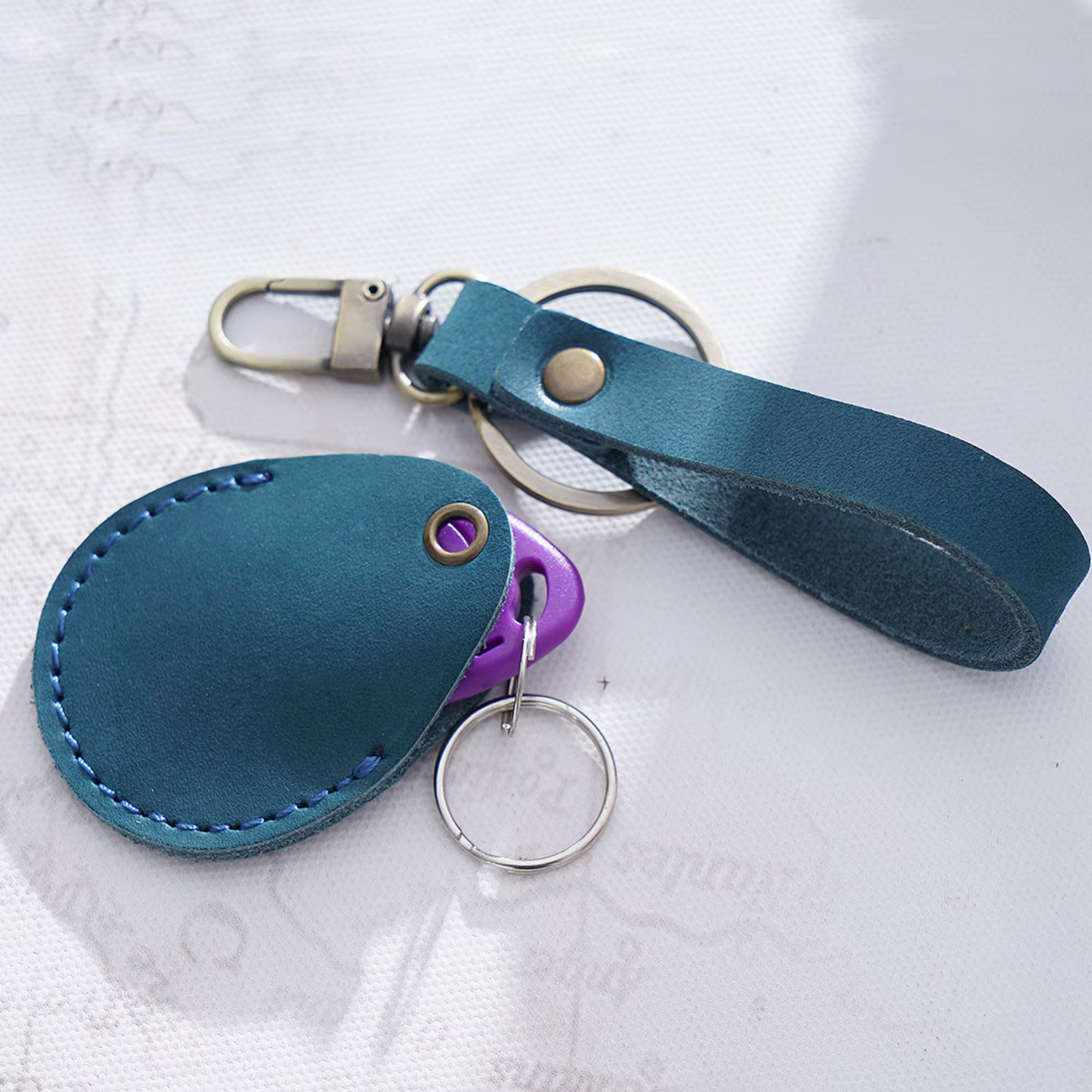Étui pour carte d'accès en cuir, accessoires de porte-clés Anti-perte et Anti-chute, porte-clés en cuir avec anneau de porte-clés