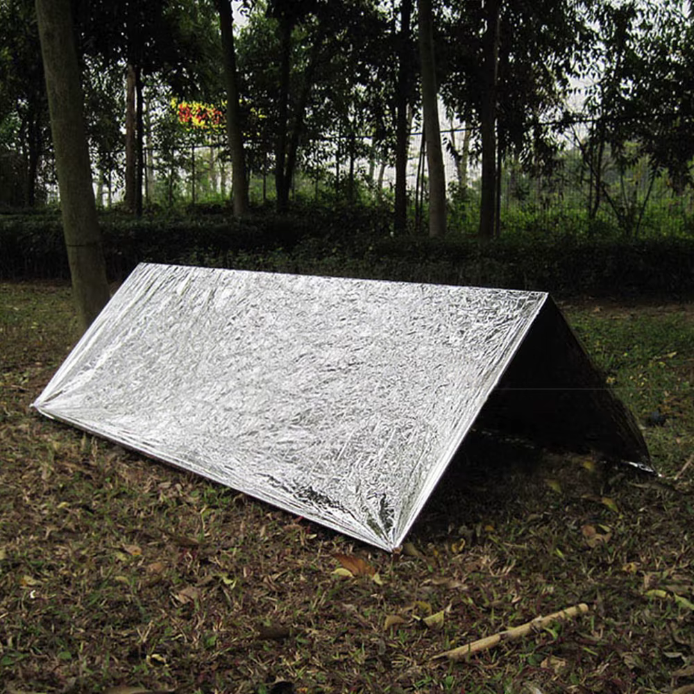 Couverture d'urgence en plein air