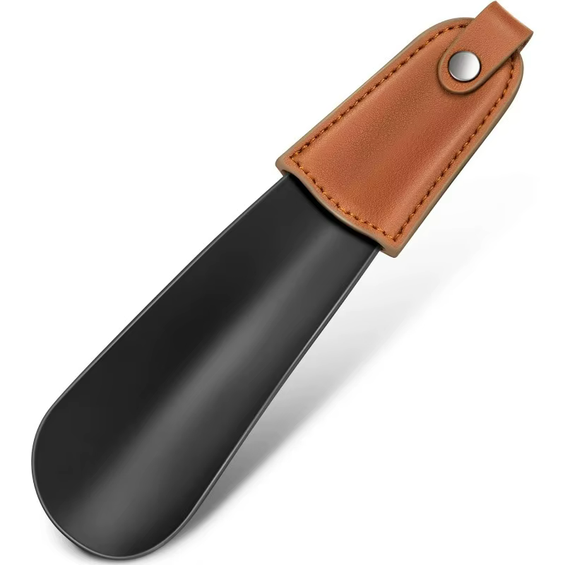 Chausse-pied en métal, manche en cuir de 6,7 pouces, chausse-pied courte en acier inoxydable, adaptée aux personnes âgées et aux femmes enceintes.