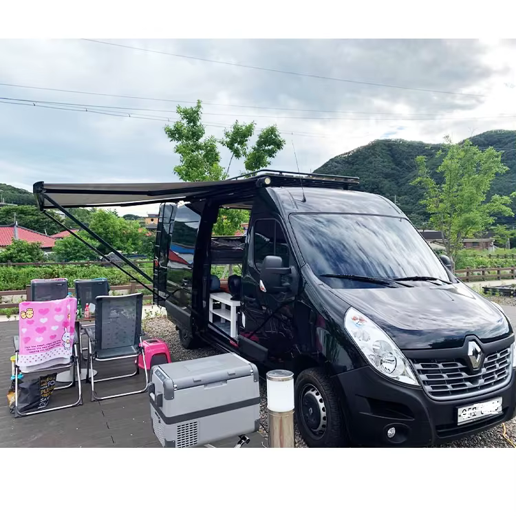 Auvent motorisé Awnlux pour camping-car