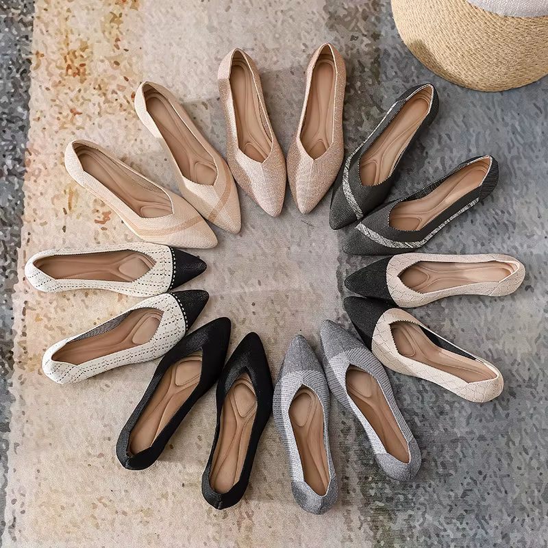 Chaussures tricotées à semelles compensées pour femmes
