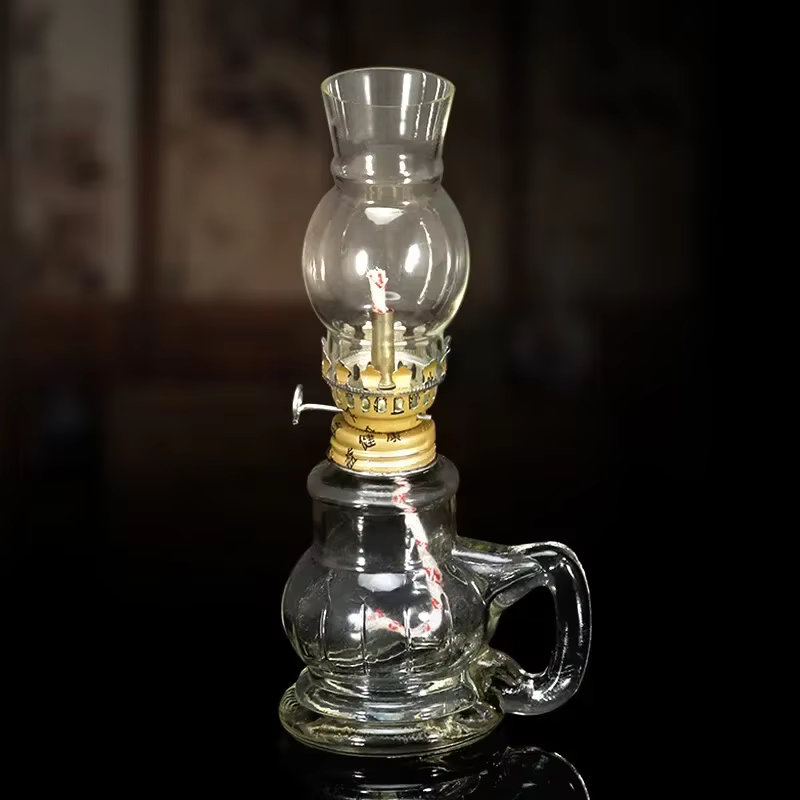 Lampe à kérosène Vintage avec couvercle en verre