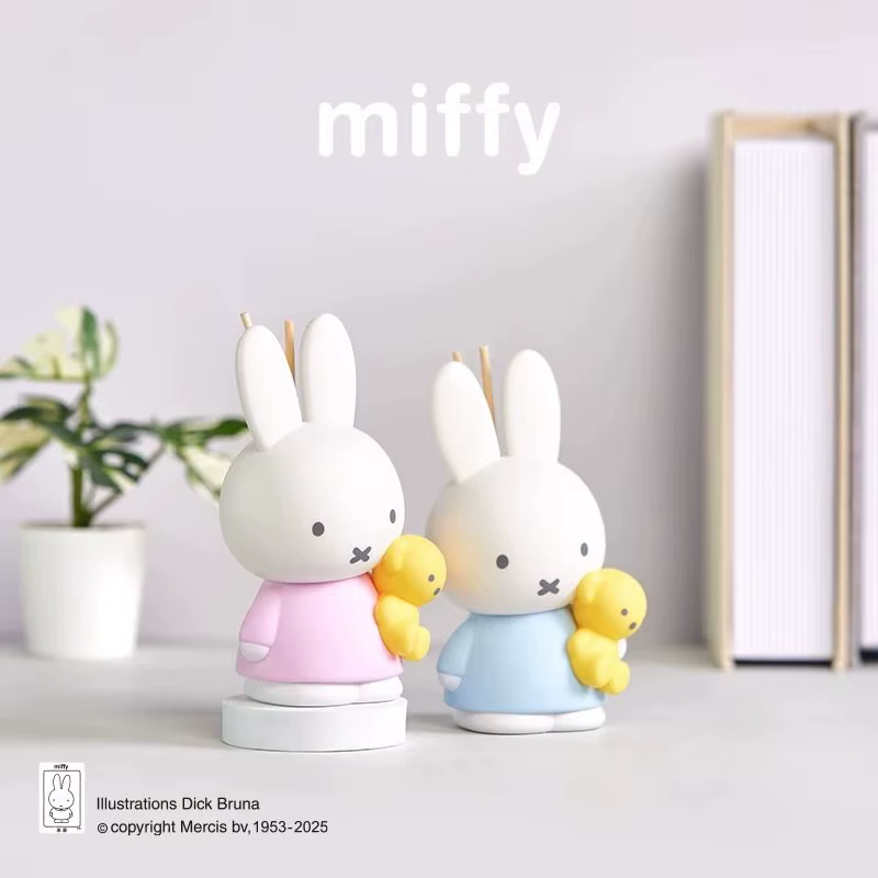 Nouveau diffuseur à bâtonnets Miffy Aroma Series authentique, figurine lapin mignon pour la décoration intérieure, chambre et table, cadeaux jouets