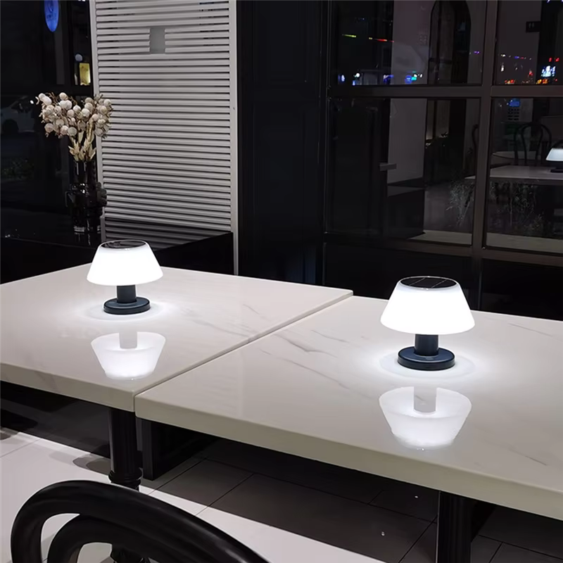 Lampe de table solaire d'extérieur étanche