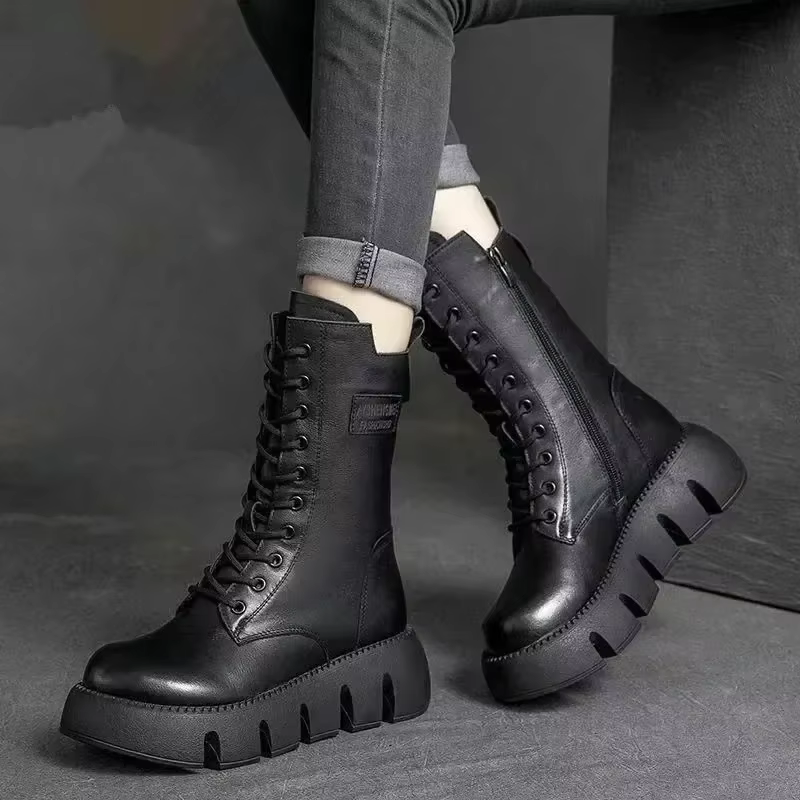 Hiver cuir femmes bottes 2025 court en peluche mi-talon bottes de neige à lacets chaud dame plate-forme Biker bottines pour femmes chaussures