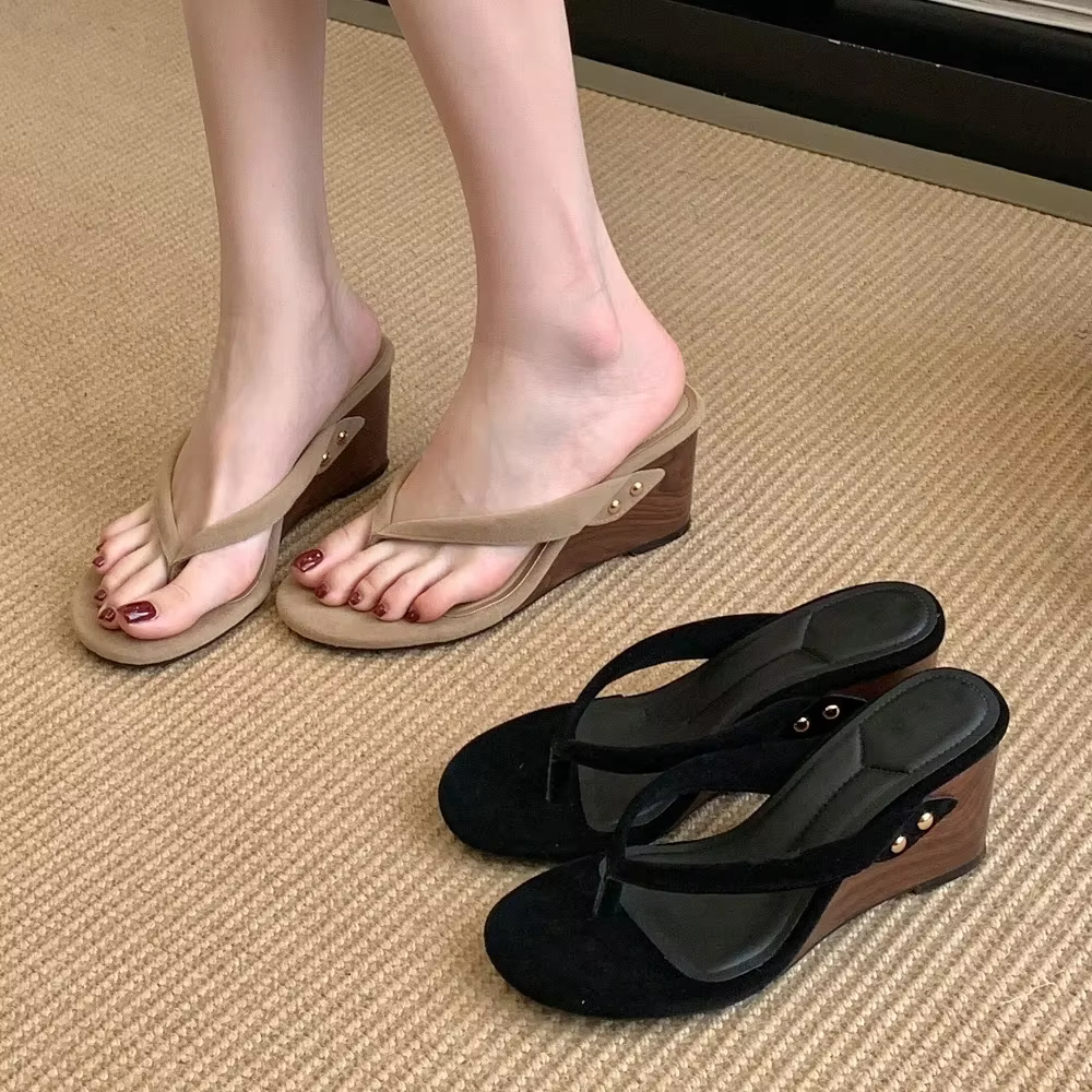 Eilyken 2026 Nouvelles Sandales Compensées d'Été à Bout Rond et Talon Haut pour Femme – Tongs Tendance en Bois