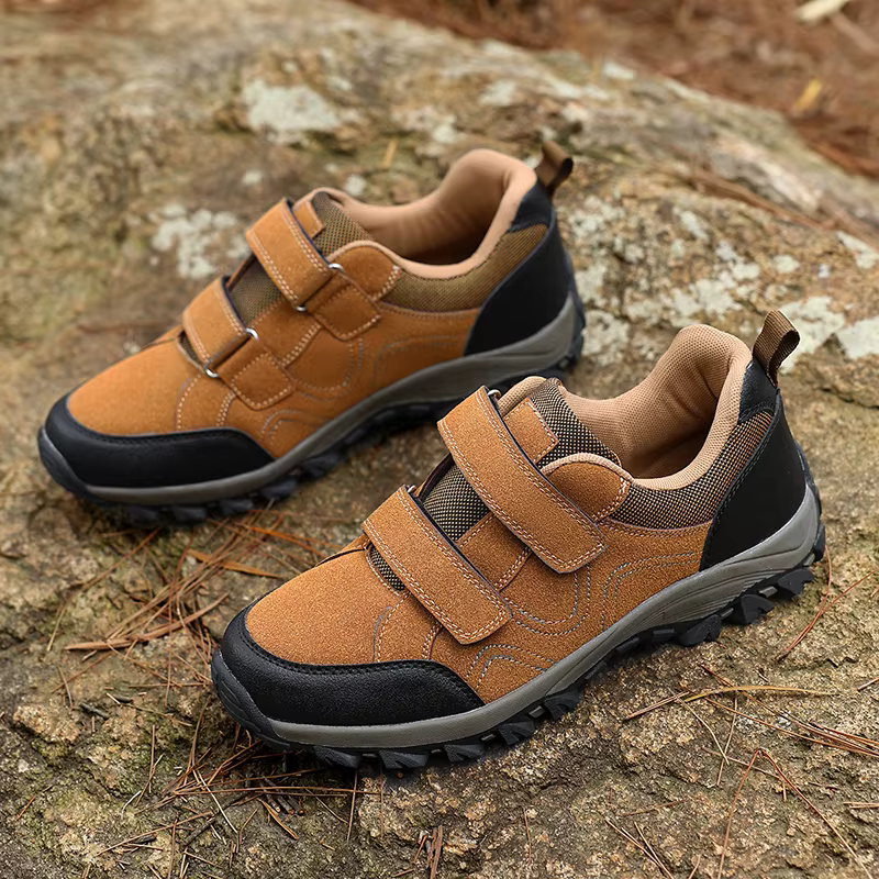Nouvelles chaussures de randonnée pour hommes