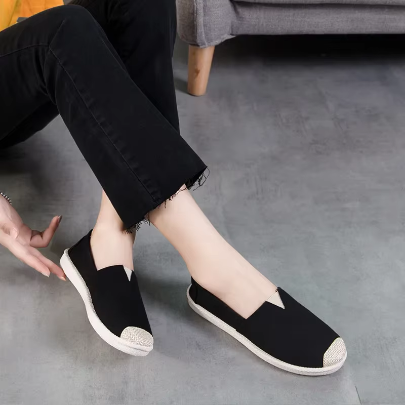Chaussures d'été en maille respirante pour femmes, baskets légères et confortables, mocassins à enfiler, collection 2023