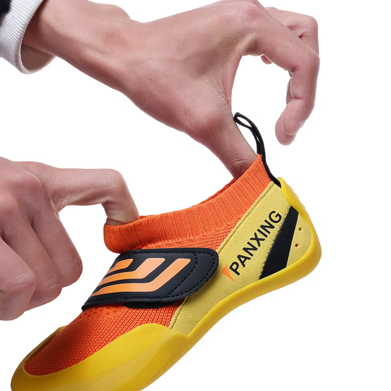 Chaussures d'escalade pour garçons et filles