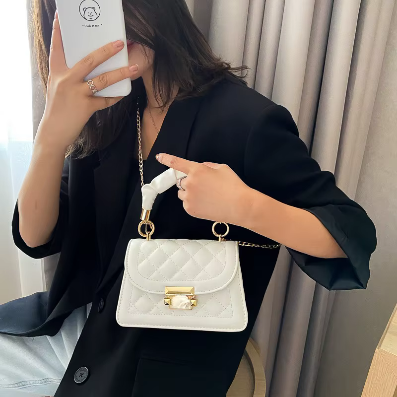 Sac carré compact pour femme, populaire auprès des influenceuses, sac à chaîne classique et simple, sac à main et bandoulière pour le quotidien