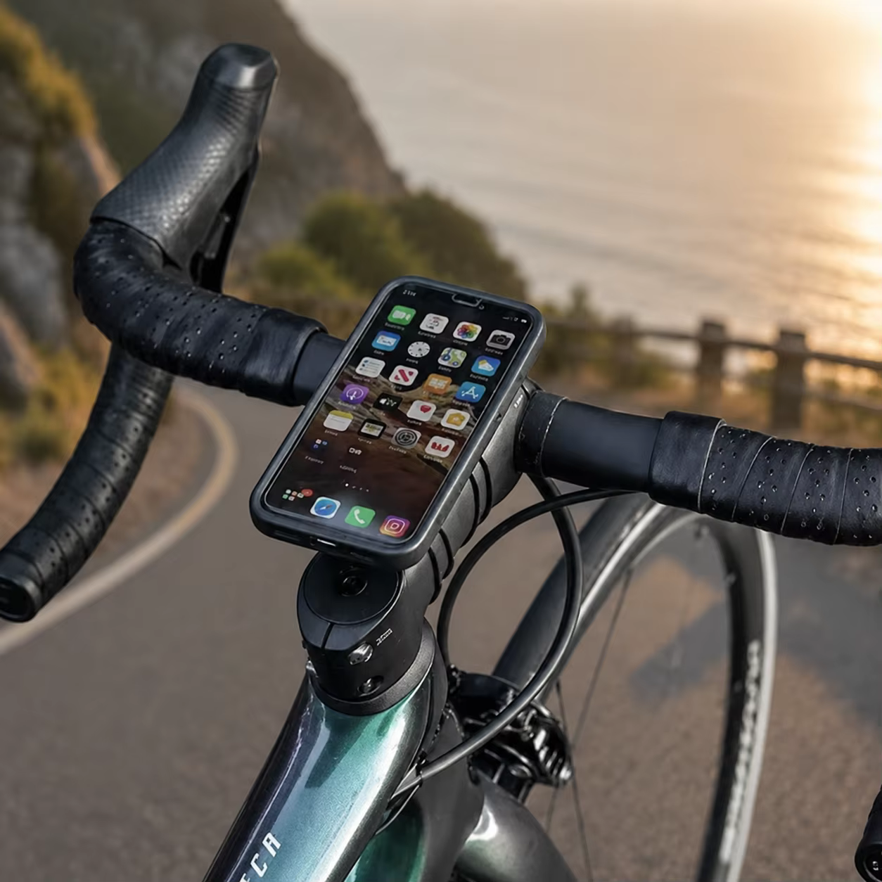 Support de téléphone réglable pour moto