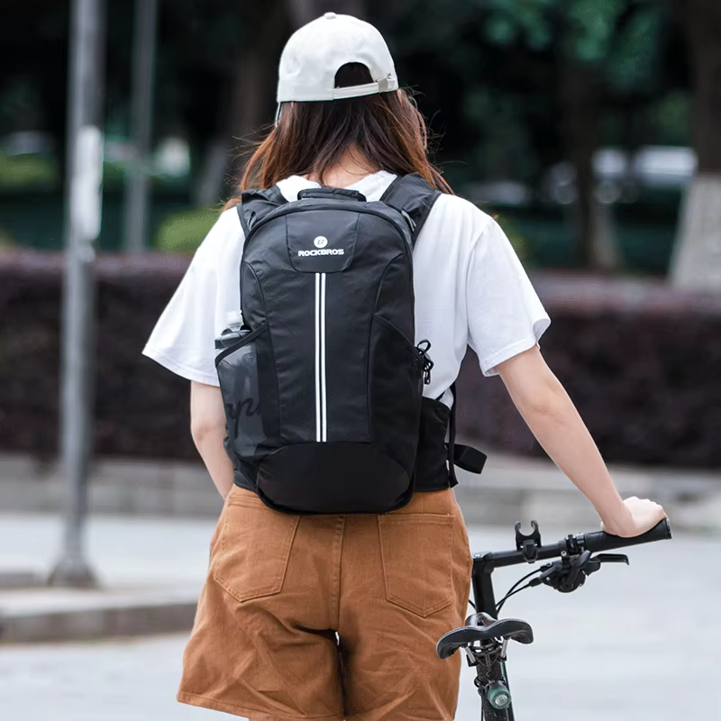 ROCKBROS Sac à dos de cyclisme léger portable grande capacité 20L sac de voyage imperméable sac à dos pour sports de plein air et trajets quotidiens