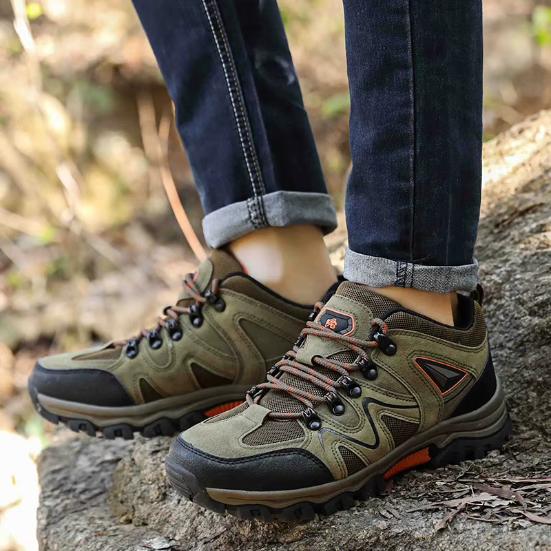 Nouvelles chaussures de randonnée pour hommes respirant à lacets Trekking mâle léger amorti en plein air escalade