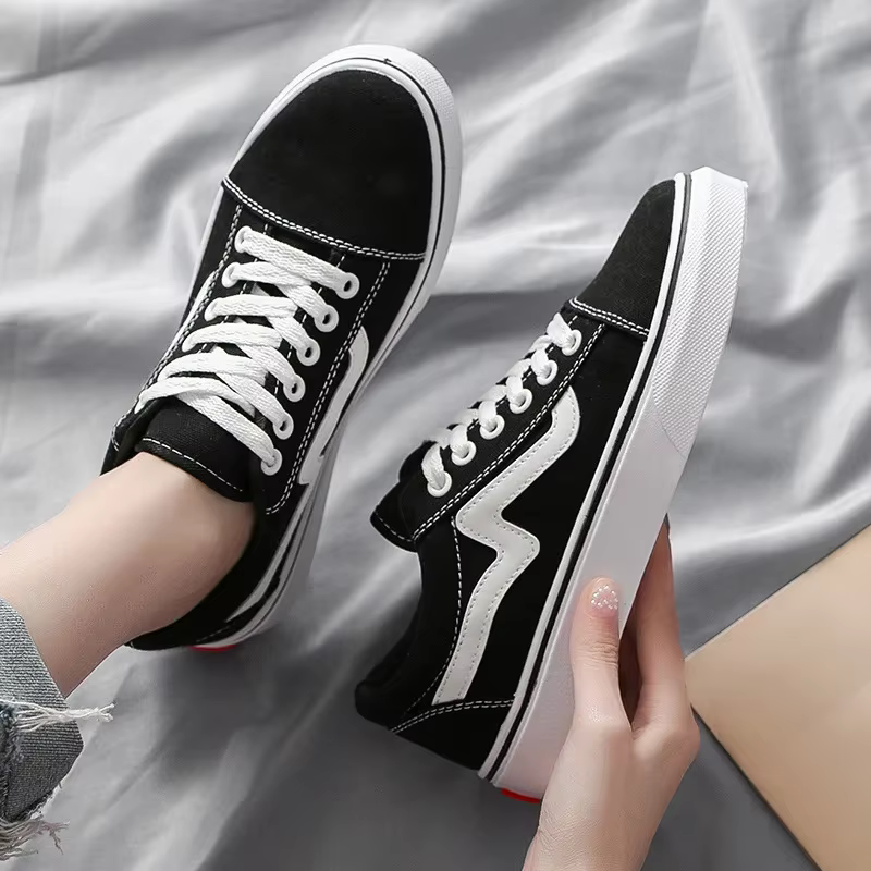 Chaussures en toile pour étudiantes, baskets blanches respirantes et polyvalentes, nouvelle collection printemps 2025