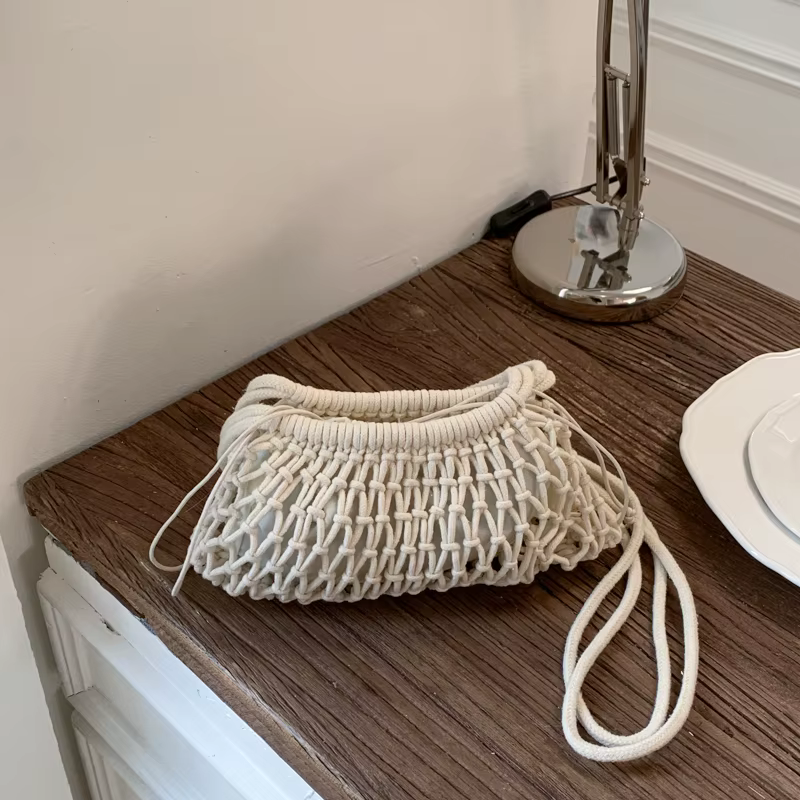 Sac à main bohème tricoté à la main, mini sac à bandoulière léger en filet ajouré, sac de plage décontracté pour femme, idéal pour l'été et les voyages