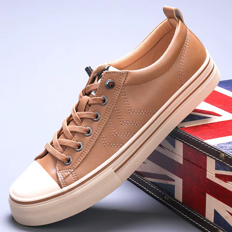 Chaussures en cuir décontractées pour hommes, chaussures de conduite à semelle souple, chaussure plate confortable, chaussure à sangle élastique, baskets canisées pour hommes, automne 2024