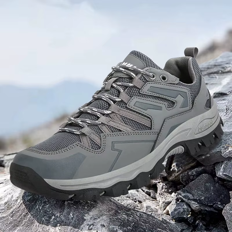Nouvelles chaussures de randonnée pour femmes et hommes