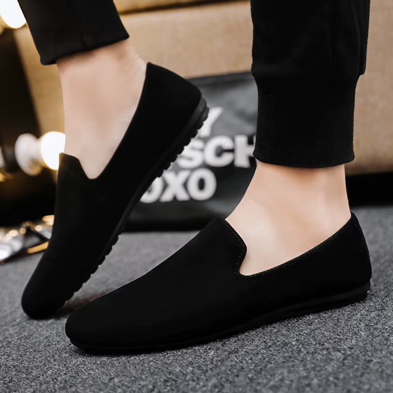 Soldes Exceptionnelles : Mocassins Noirs pour Hommes – Chaussures Plates d'Été Confortables et Légères, Décontractées, Antidérapantes, à Enfiler, Idéales pour les Hommes Actifs