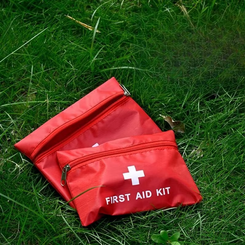 Trousse de premiers secours médicale en plein air