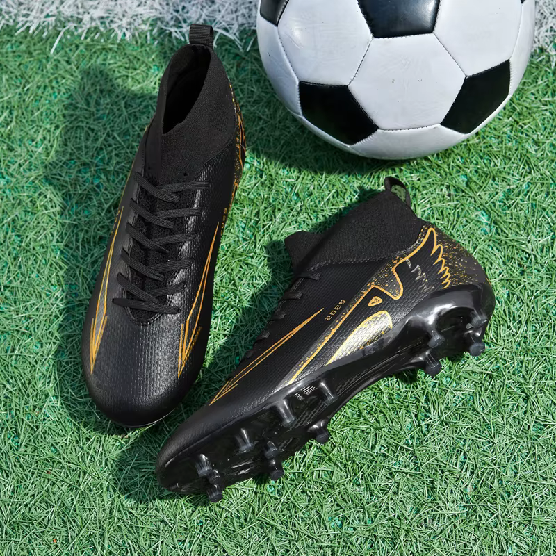 Chaussures de football pour hommes à tige haute, ultralégères, antidérapantes, pour le sport en plein air, chaussures de football de haute qualité pour le futsal, antidérapantes