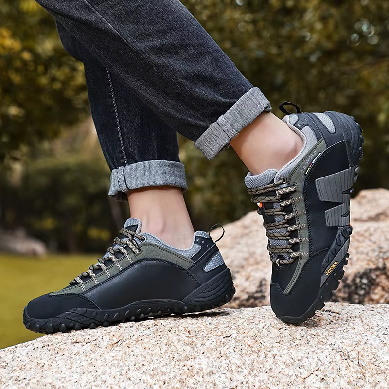 Chaussures d'alpinisme coordonnantes pour hommes