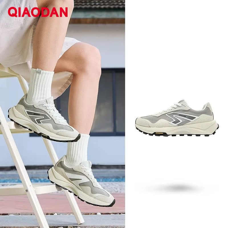 QIAODAN DUBAI 4.0 chaussures de marche pour hommes 2025 nouveau Vintage semelle en caoutchouc maille respirant confort décontracté antidérapant Snwakers QXL043252407
