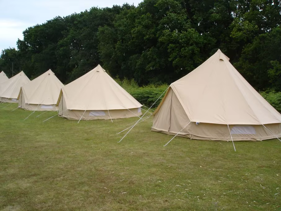 Tente cloche en toile à deux portes