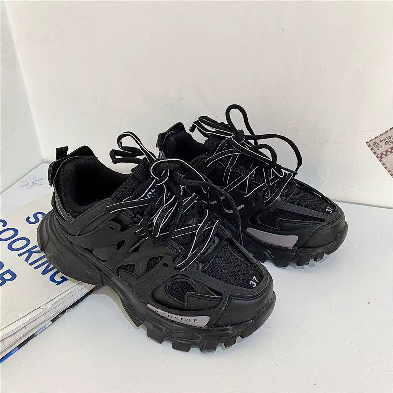 Mode femmes baskets nouvelle plate-forme exquise chaussures décontractées qualité maille chaussures de course pour femme chaussures de créateur Zapatillas Mujer
