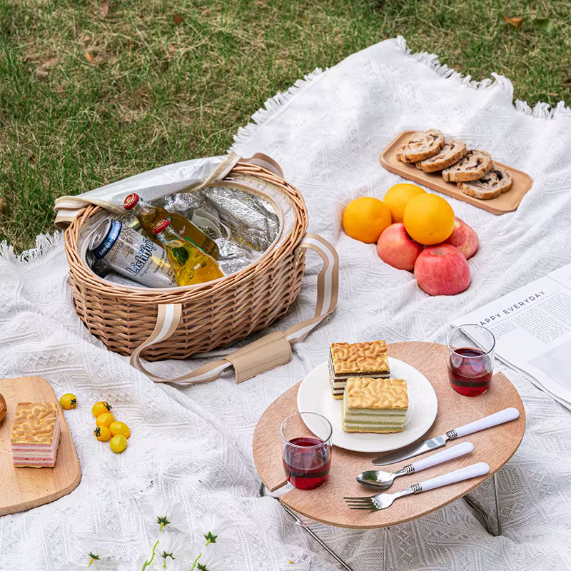 Panier de pique-nique artistique en rotin avec design portable