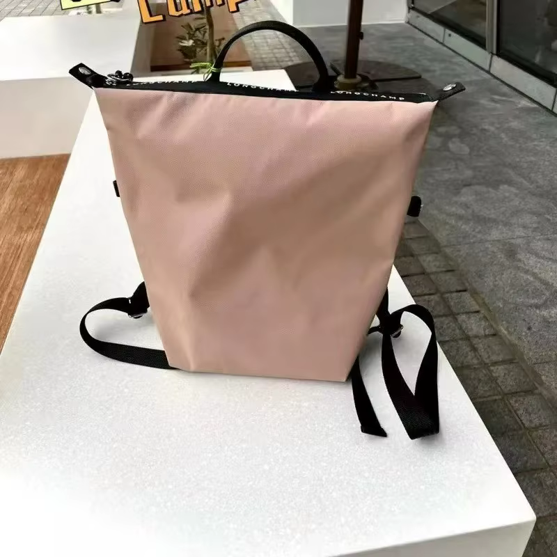 Sac à dos de voyage en nylon imperméable de grande capacité
