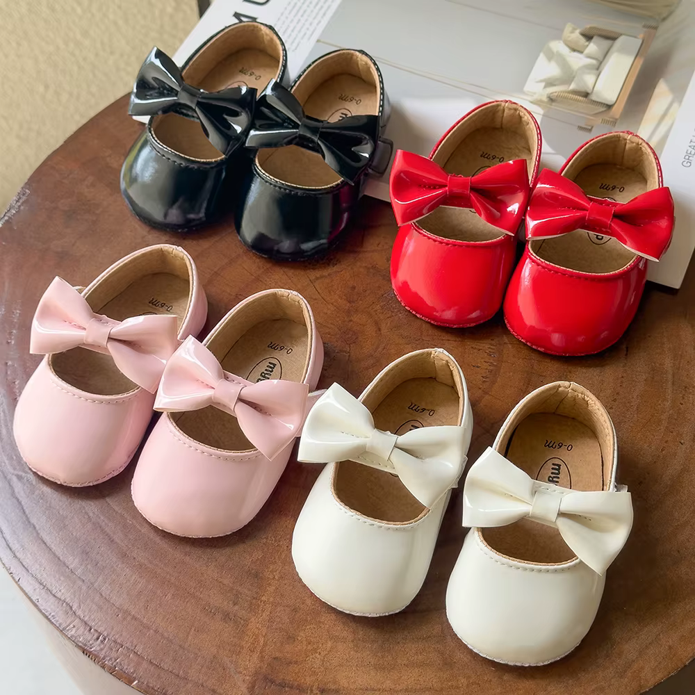 Chaussures pour nouveau-né fille
