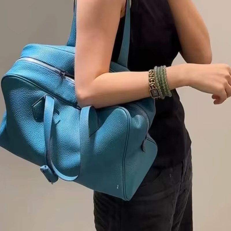 Sac fourre-tout Boston bleu tendance, multifonctionnel, grande capacité, sac bowling à porter sous le bras, motif litchi, sac à bandoulière polyvalent pour les trajets quotidiens