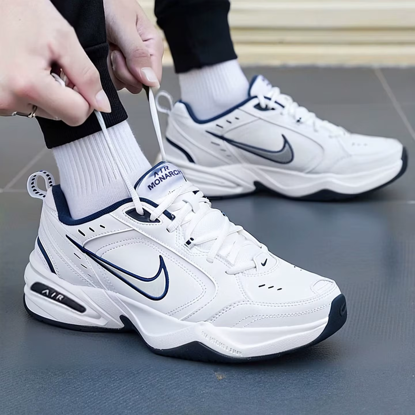 Nike – chaussures de sport légères Air Monarch Iv pour hommes, chaussures de course respirantes et amortissantes