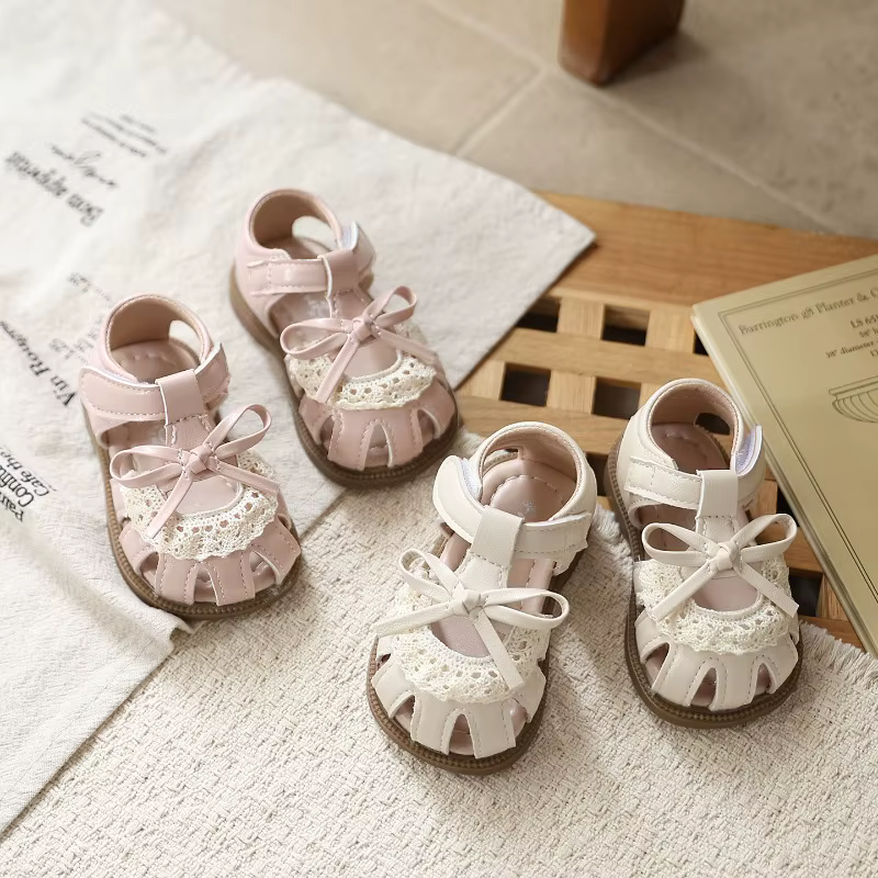 Chaussures de marche pour bébé, sandales de plage pour enfants, avec nœuds simples et mignons, semelle souple ajourée, antidérapantes, nouvelle collection été 2026, sandales de princesse pour tout-pet