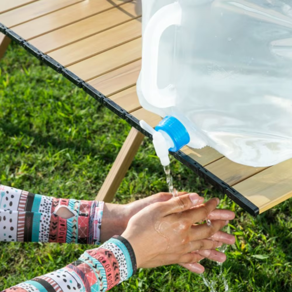 Seau pliant de 5 à 20l avec robinet