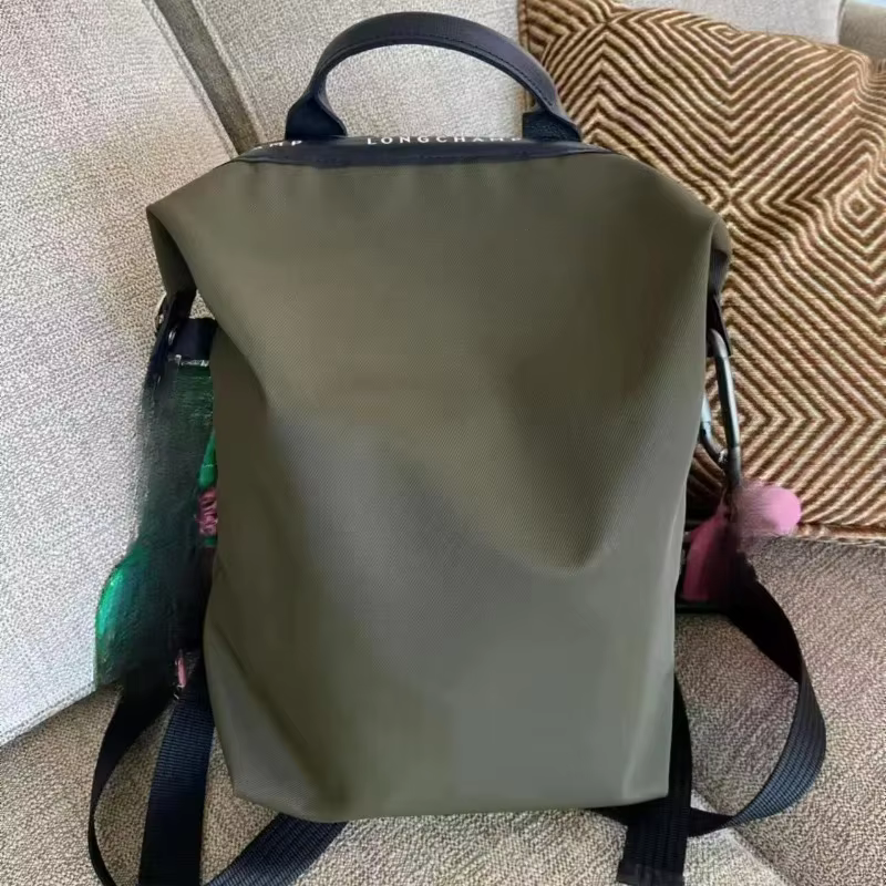 Sac à dos de voyage en nylon imperméable de grande capacité