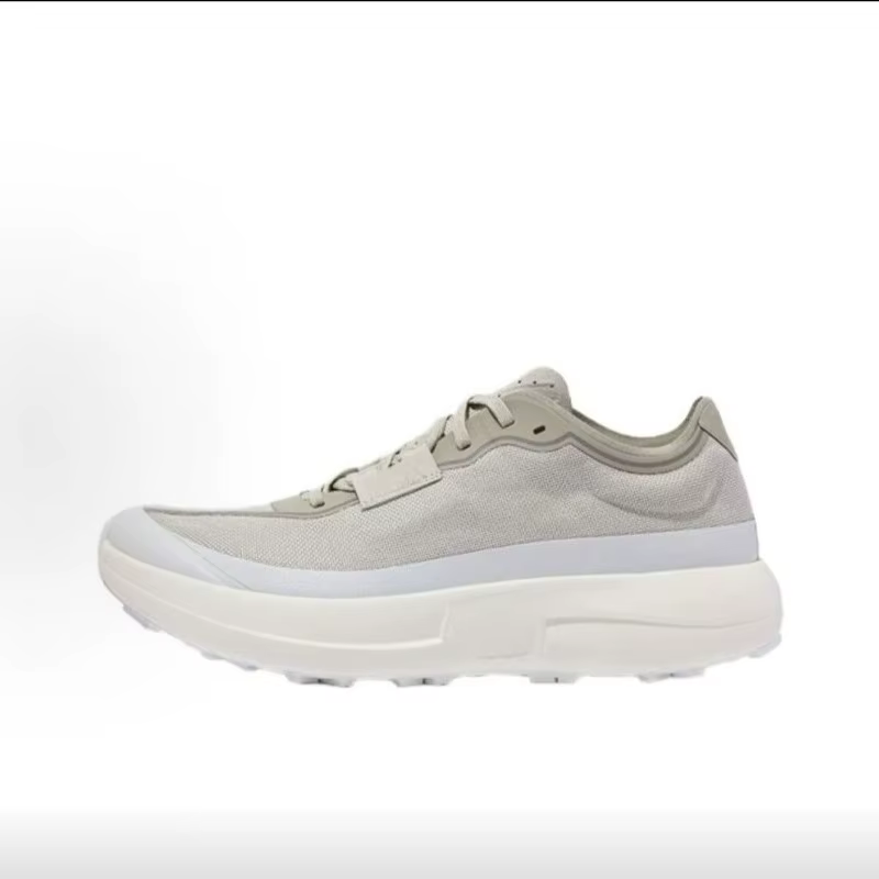 Nouvelle Tendance 2026 : Chaussures de Randonnée Antidérapantes pour Hommes