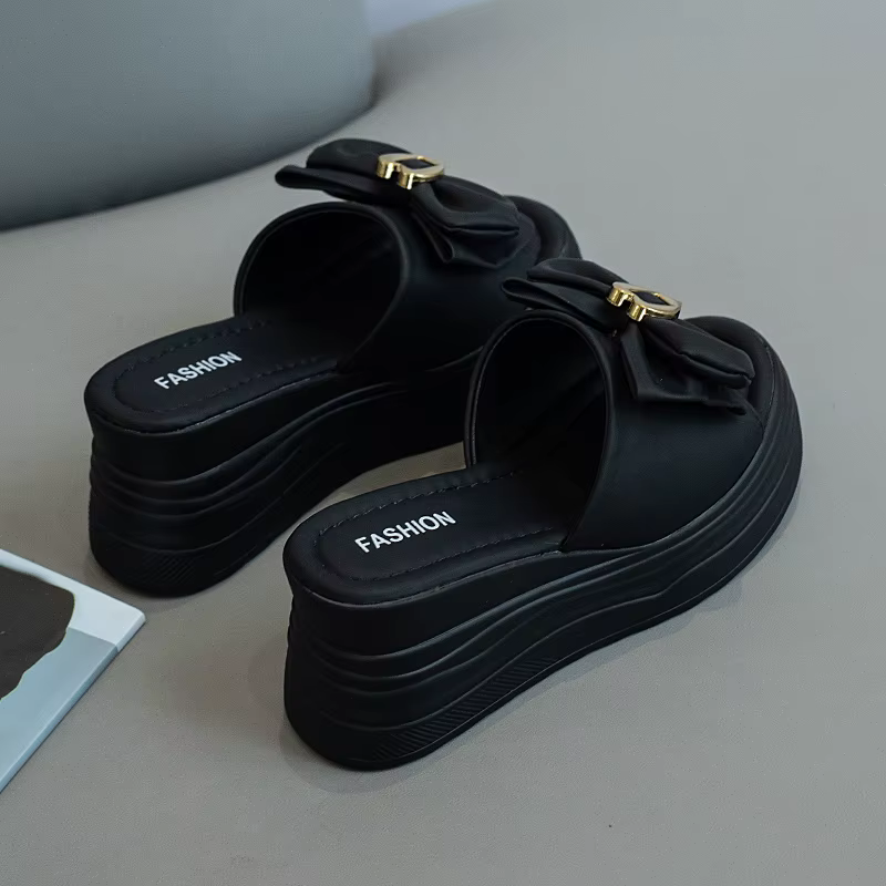 Chaussures compensées souples de luxe