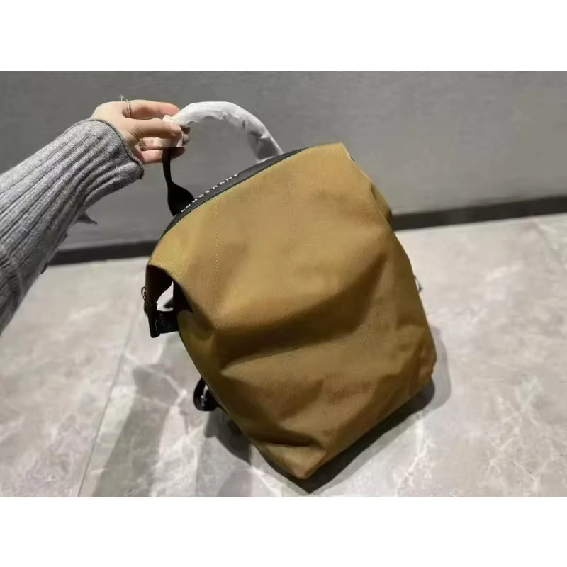 Sac à dos de voyage en nylon imperméable de grande capacité