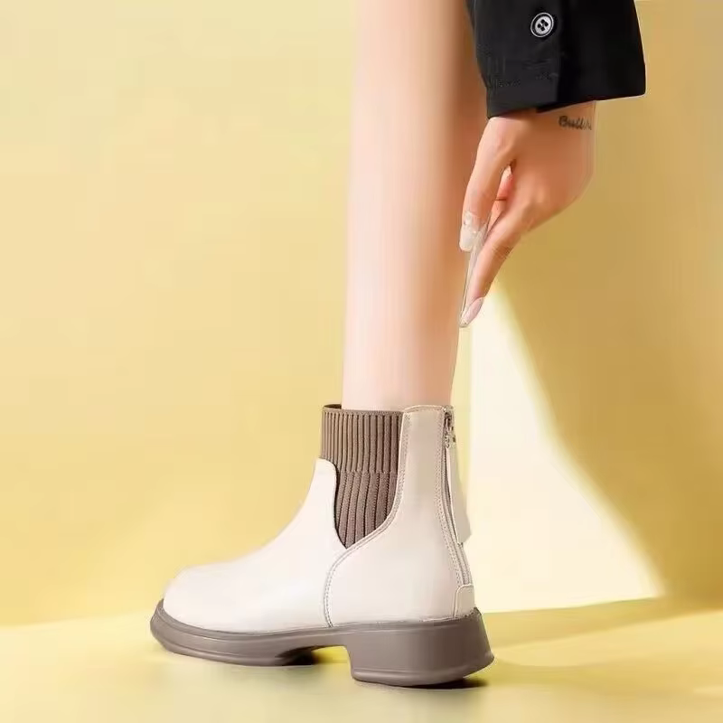 Bottes Courtes Noires en Cuir group pour Femme