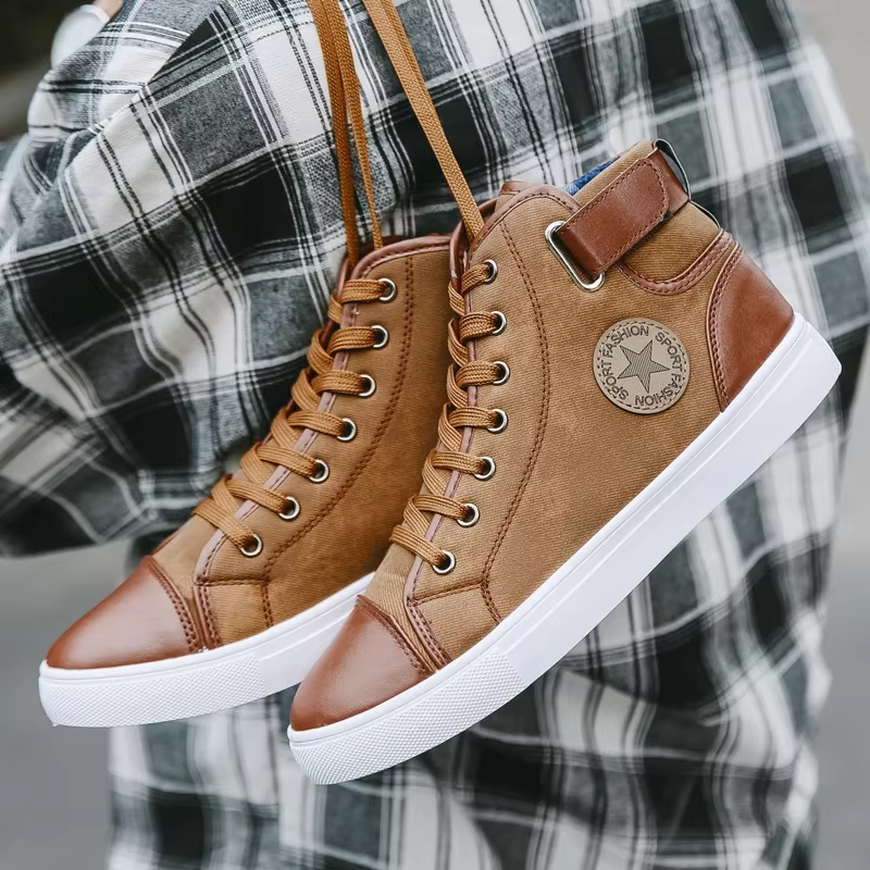 Chaussures de marche montantes pour hommes