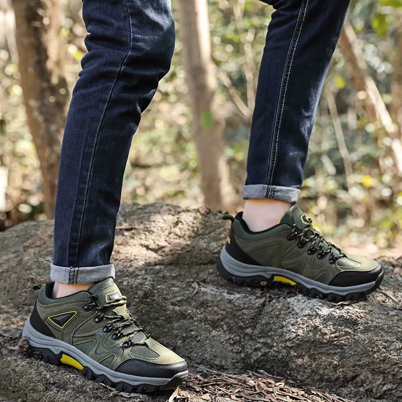 Nouvelles chaussures de randonnée pour hommes respirant à lacets Trekking mâle léger amorti en plein air escalade