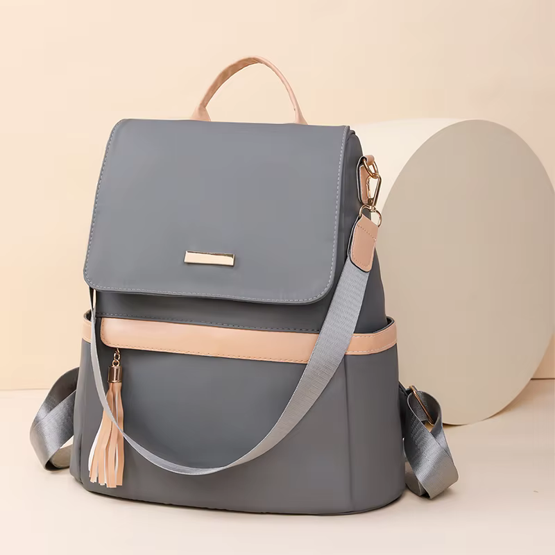 1 sac à dos classique antivol de taille moyenne avec des bretelles réglables noires minimalistes