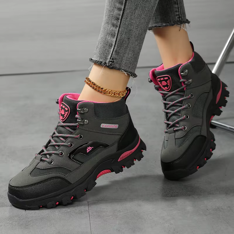 Femmes bottes imperméables en plein air randonnée