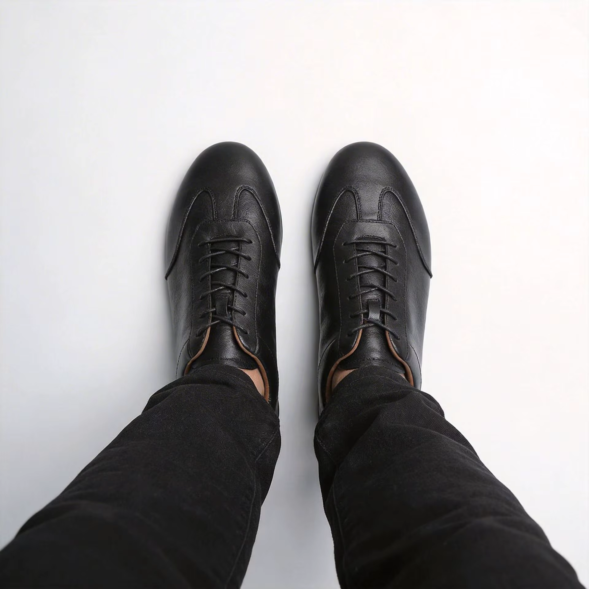 CLAIAMI Nouvelles chaussures décontractées pour hommes en cuir de vachette souple de première qualité, chaussures d'entraînement confortables en cuir véritable pour hommes, baskets à lacets en caoutch