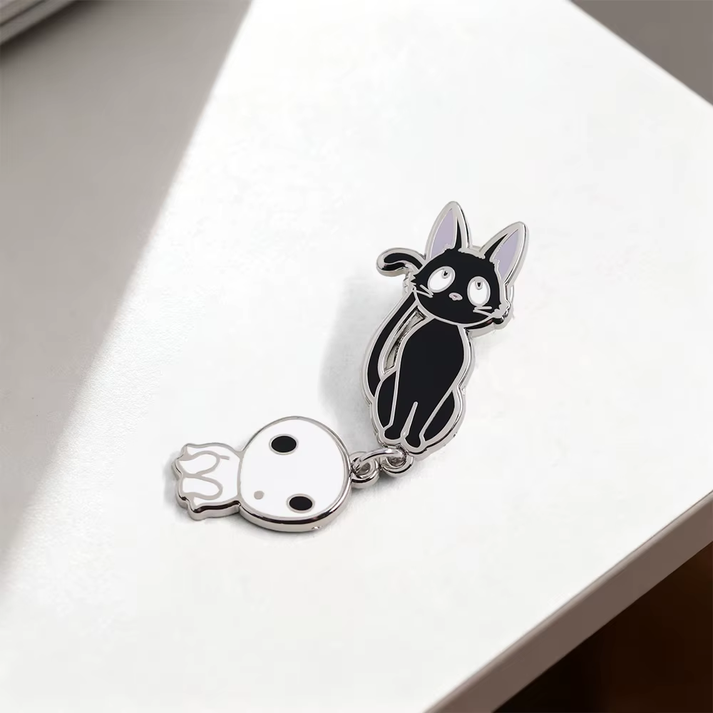 Kiki's Delivery Service Pet Cat Kiki Pin avec princesse Mononoke Kodama pendentif Badge Anime marchandise métal accessoire Fan cadeau