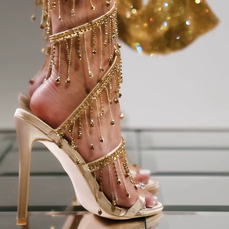 Chaussures dorées mode strass Peep Toe dames talons hauts chaussures en cristal gladiateur sandales femmes talons fins chaussures femme