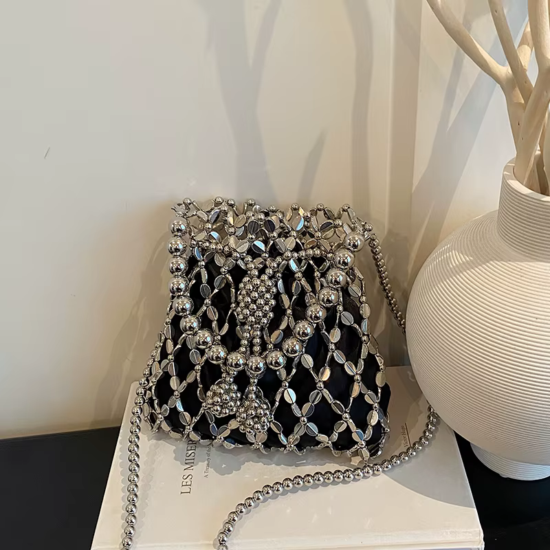 Sac seau perlé argenté scintillant pour femme