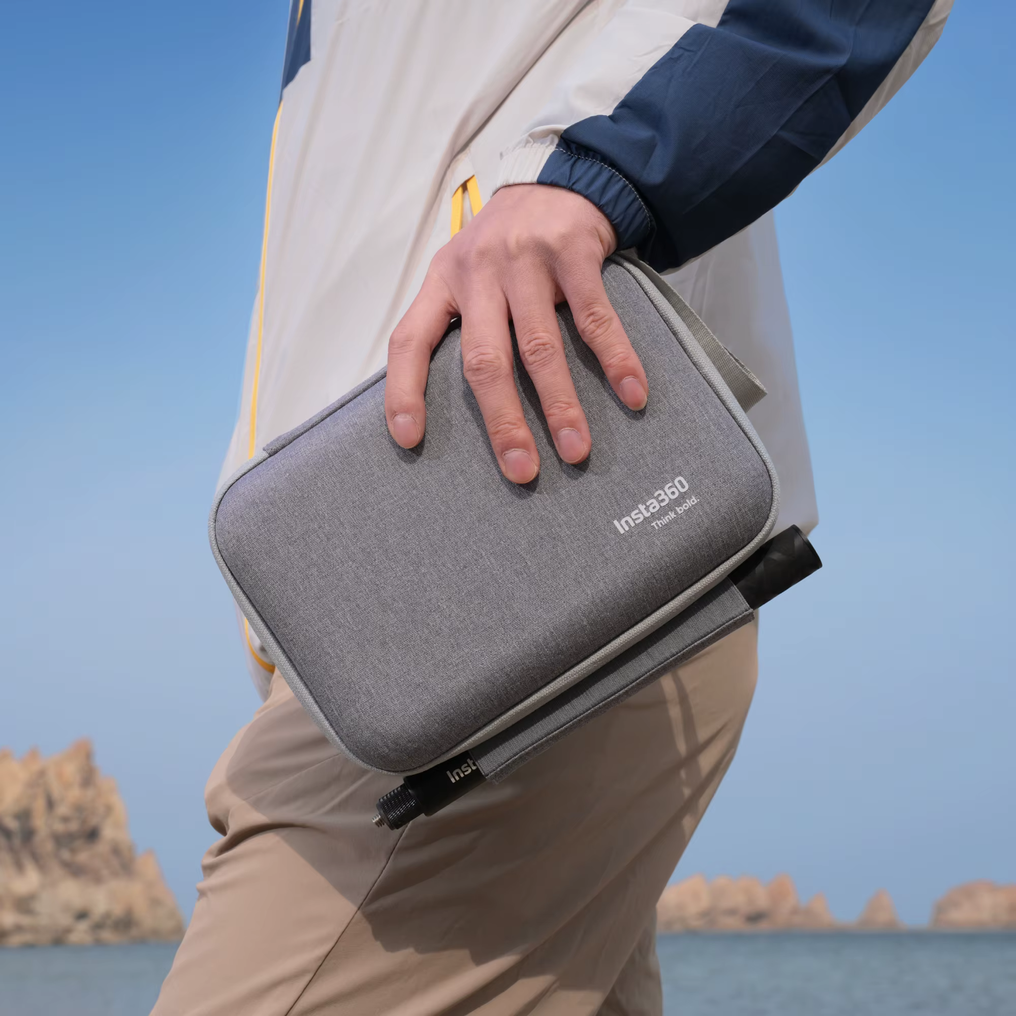 Insta360 X4 Air Carry Case Magasin une variété d'accessoires pour Insta 360 X4 air Accessoires d'origine