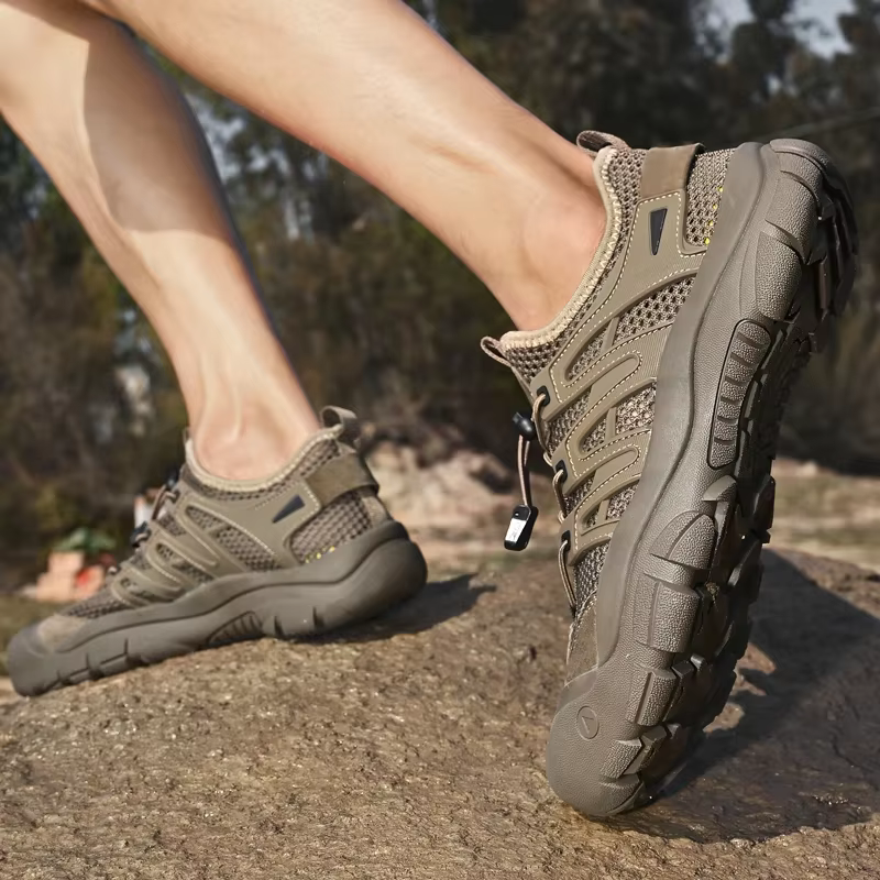 Chaussures d'été en maille respirante pour hommes